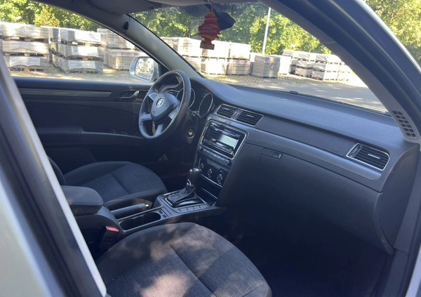 Skoda Superb cena 29900 przebieg: 318200, rok produkcji 2013 z Ożarów Mazowiecki małe 46